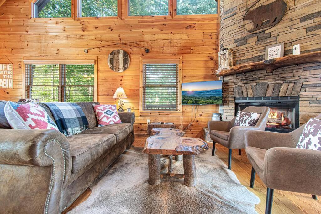 Cherry Log Summit Cabin By Bk Stays - Family Friendly - Playground - Game Room - Jacuzzi - Amazing Mountain Views Екстер'єр фото