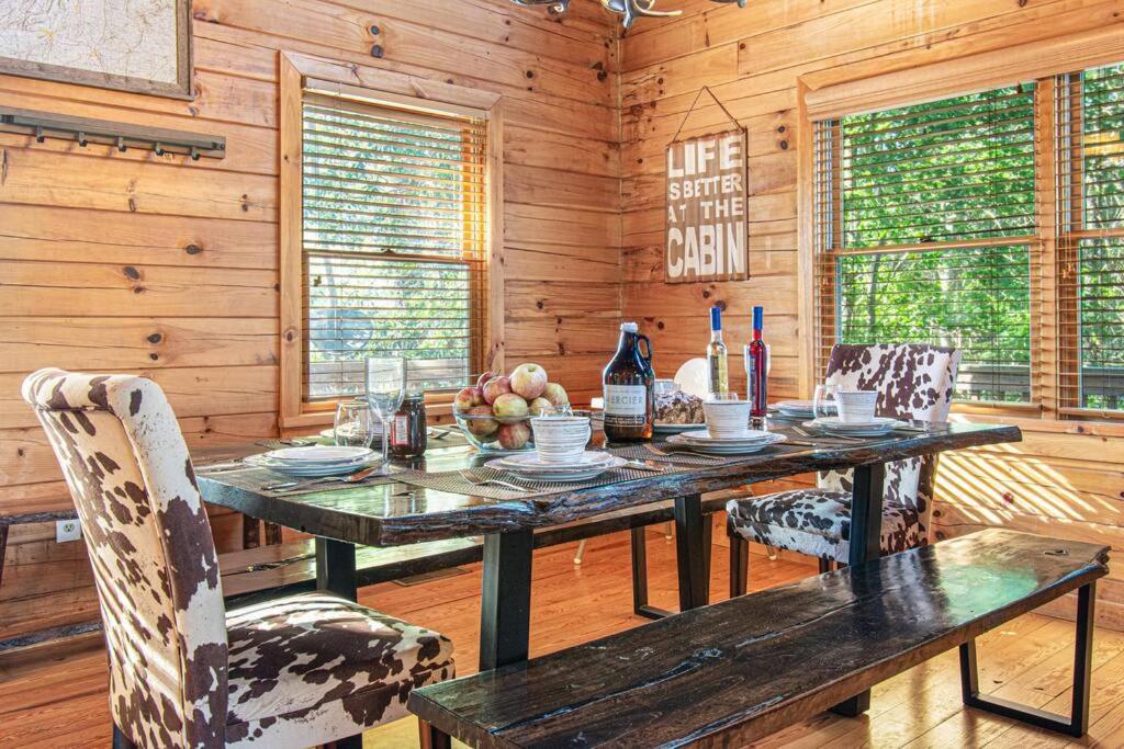Cherry Log Summit Cabin By Bk Stays - Family Friendly - Playground - Game Room - Jacuzzi - Amazing Mountain Views Екстер'єр фото