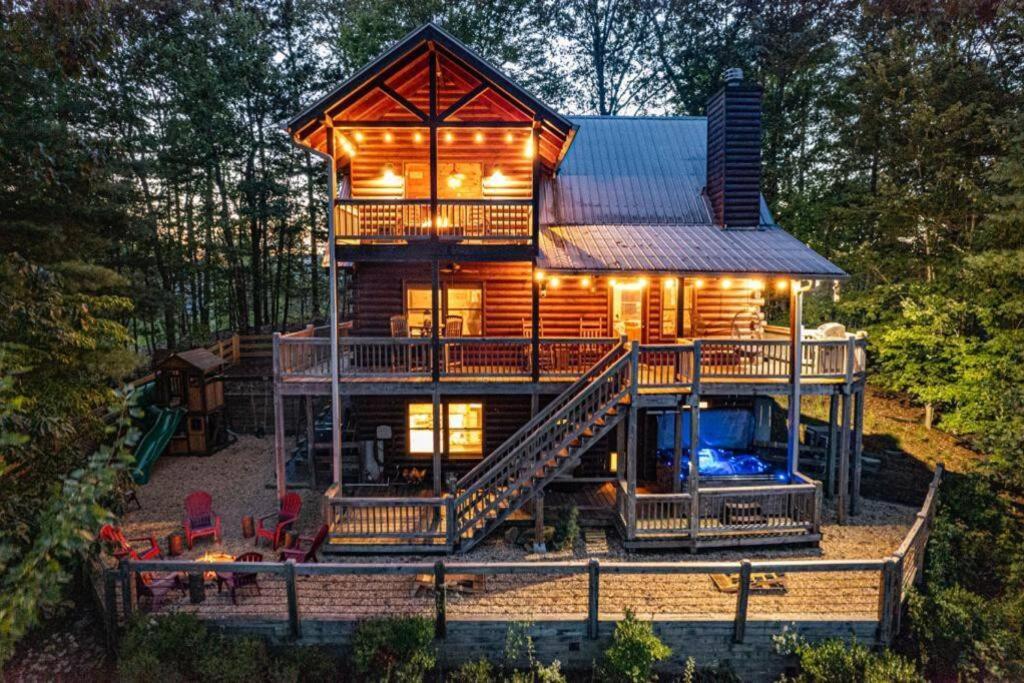 Cherry Log Summit Cabin By Bk Stays - Family Friendly - Playground - Game Room - Jacuzzi - Amazing Mountain Views Екстер'єр фото